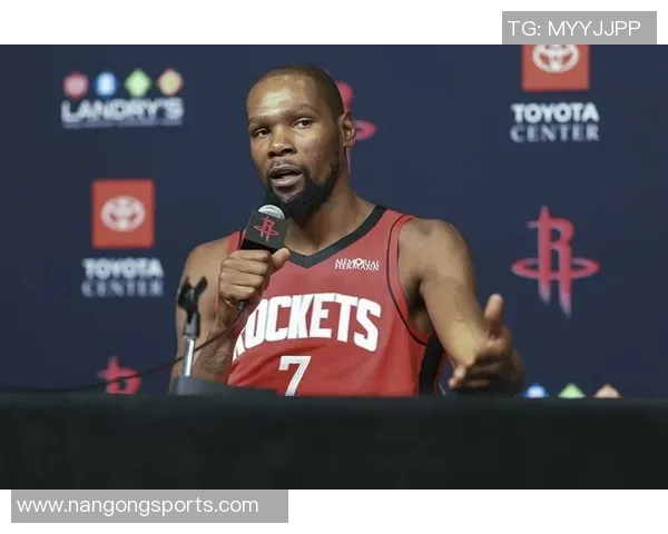 申京分享对抗经验每次遭遇包夹我总是选择传球给阿门完成扣篮