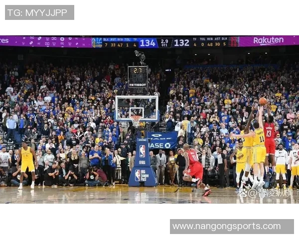 哈登尽力引领球队却遭遇失利12投仅5中三分球命中率低迷表现令人失望